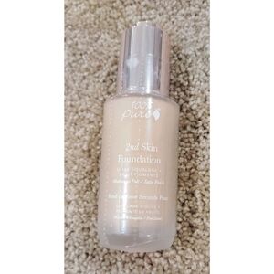 NWT 100% Pure 2nd Skin Foundation in Shade 2